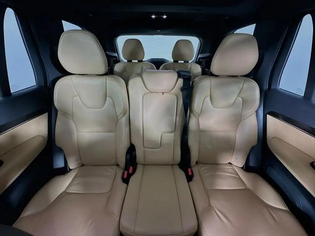 2018 Volvo XC90 T5 Momentum