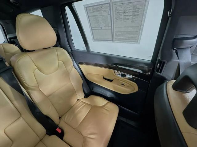 2018 Volvo XC90 T5 Momentum