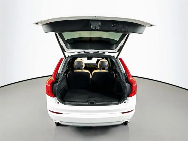 2018 Volvo XC90 T5 Momentum