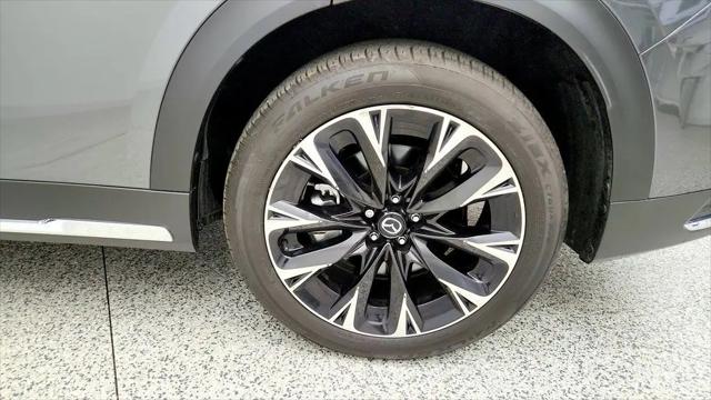 2025 Mazda X-90 Premium Plus Package