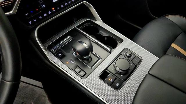 2025 Mazda X-90 Premium Plus Package