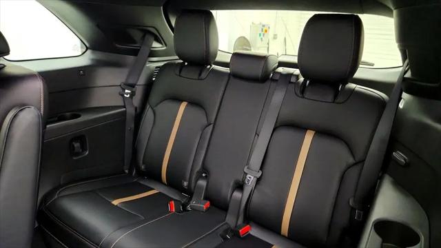 2025 Mazda X-90 Premium Plus Package