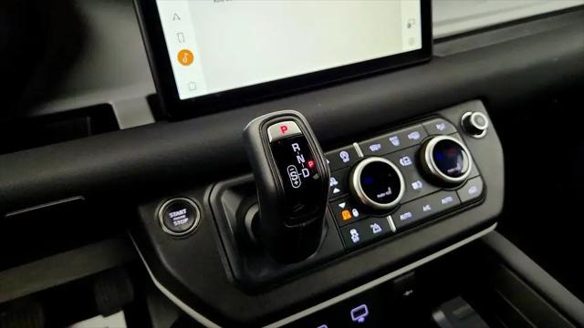 2023 Land Rover Defender 110 X-Dynamic SE