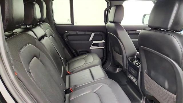 2023 Land Rover Defender 110 X-Dynamic SE