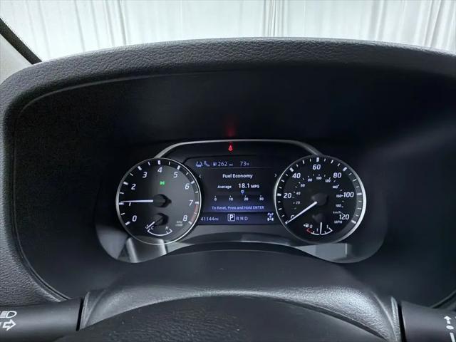 2022 Nissan Frontier Crew Cab SV 4x4