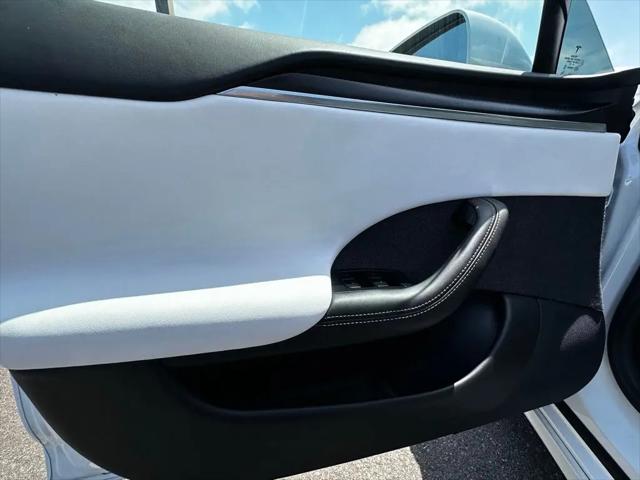 2021 Tesla Model S Plaid Tri Motor All-Wheel Drive