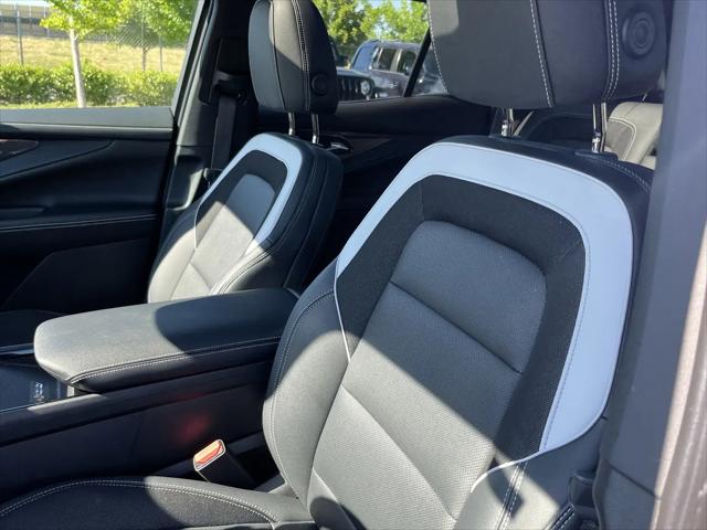 2024 Chevrolet V Blazer eAWD 2LT