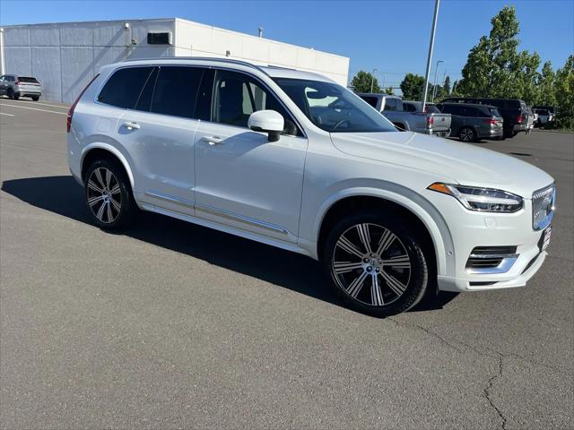 2025 Volvo XC90 Plug-In Hybrid T8 Plus 6-Seater