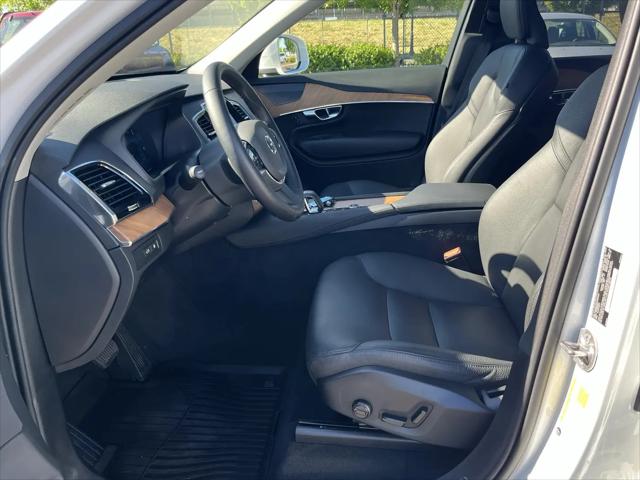 2025 Volvo XC90 Plug-In Hybrid T8 Plus 6-Seater