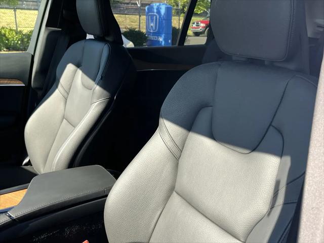 2025 Volvo XC90 Plug-In Hybrid T8 Plus 6-Seater