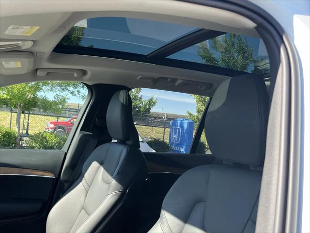 2025 Volvo XC90 Plug-In Hybrid T8 Plus 6-Seater