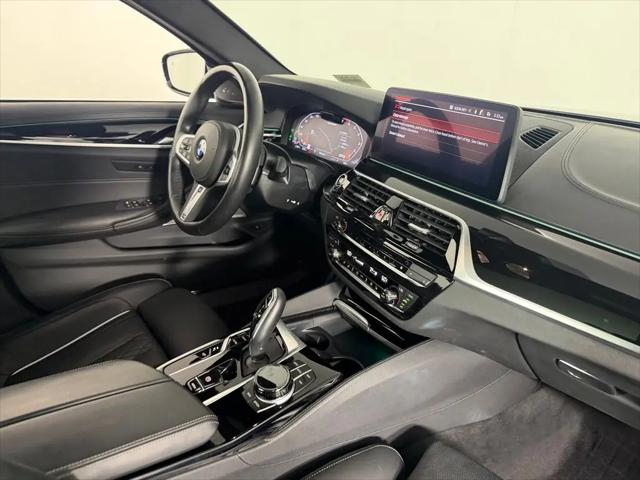2022 BMW M5 i xDrive