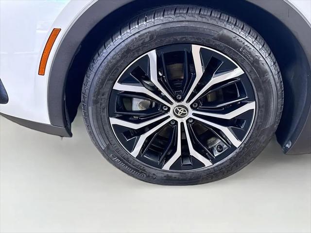 2023 Toyota Crown XLE