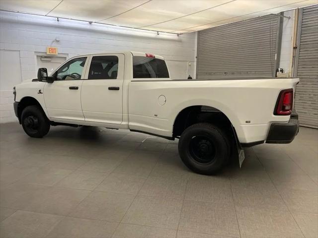 2026 Ram 3500 Tradesman Crew Cab 4x4 8 Box