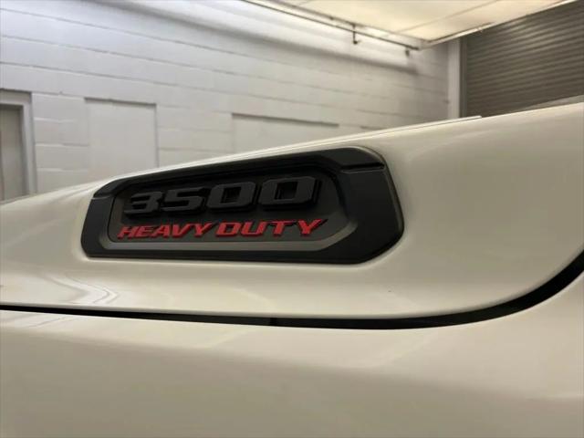 2026 Ram 3500 Tradesman Crew Cab 4x4 8 Box