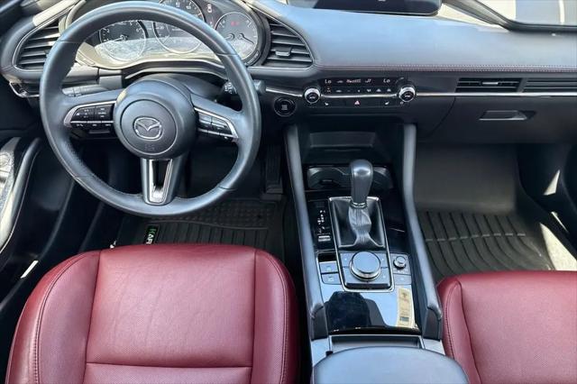 2024 Mazda Mazda3 2.5 S Carbon Edition