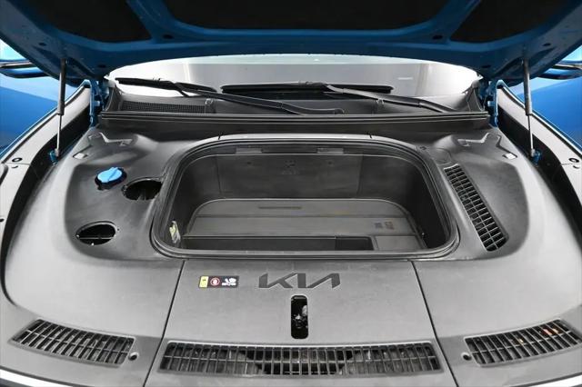 2024 Kia EV9 Land