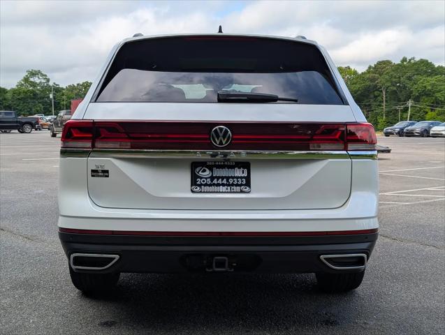 2026 Volkswagen Atlas SE with Technology