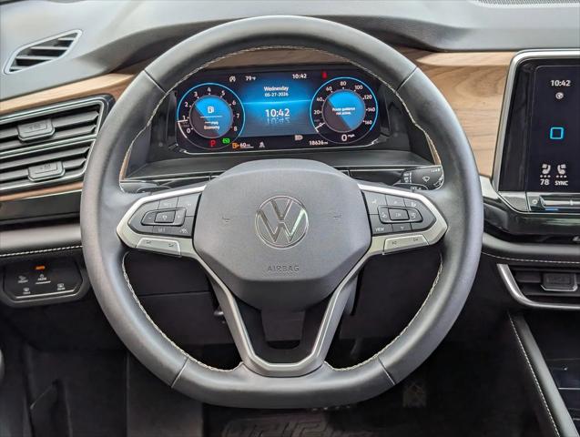 2026 Volkswagen Atlas SE with Technology