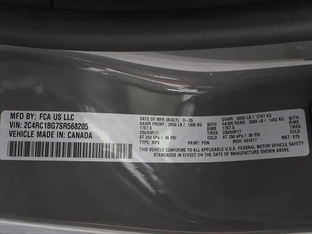 2025 Chrysler Pacifica Select