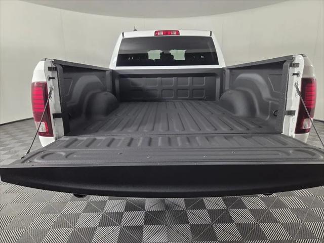2024 Ram 1500 Classic Warlock Quad Cab 4x2 6'4" Box