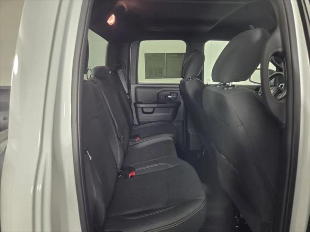 2024 Ram 1500 Classic Warlock Quad Cab 4x2 6'4" Box
