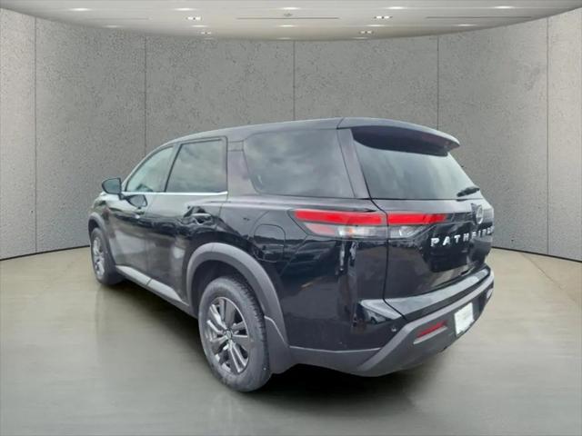 2025 Nissan Pathfinder S FWD