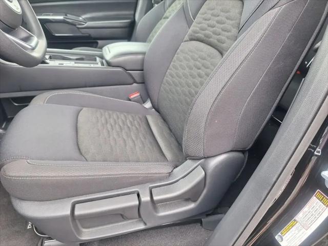 2025 Nissan Pathfinder S FWD
