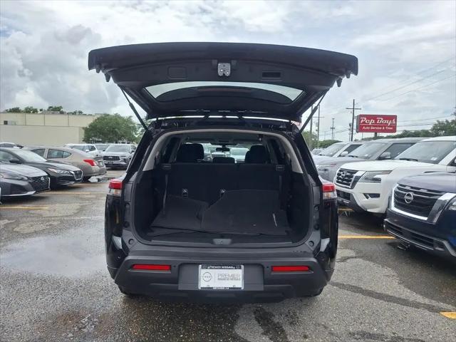 2025 Nissan Pathfinder S FWD