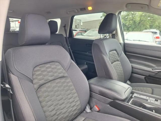 2025 Nissan Pathfinder S FWD