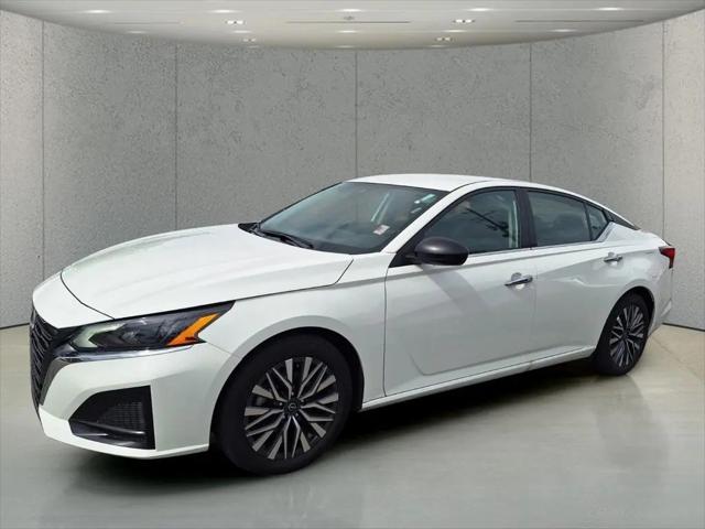 2025 Nissan Altima SV FWD