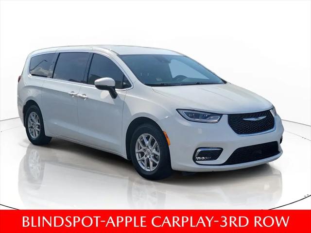 2023 Chrysler Pacifica Touring L for sale in Pompano Beach, FL
