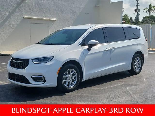 2023 Chrysler Pacifica Touring L for sale in Pompano Beach, FL