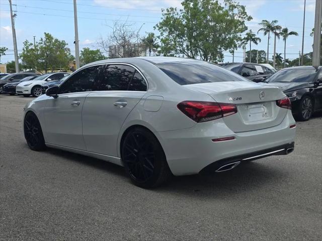 2020 Mercedes-Benz A 220 A 220