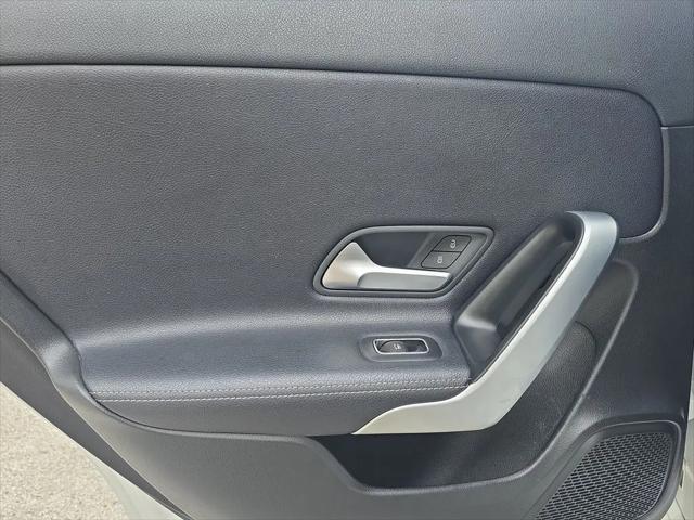 2020 Mercedes-Benz A 220 A 220