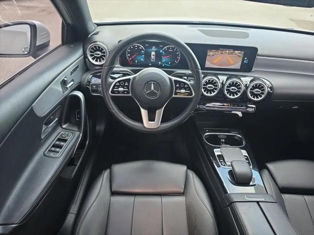 2020 Mercedes-Benz A 220 A 220