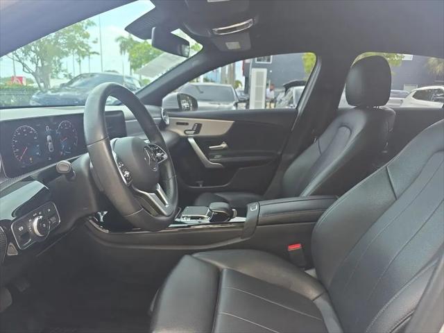 2020 Mercedes-Benz A 220 A 220