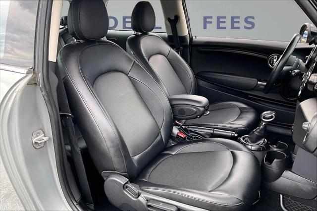 2015 MINI Hardtop Cooper