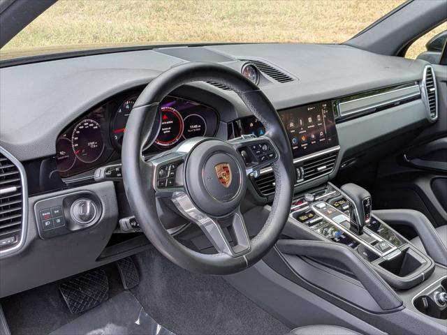 2022 Porsche Cayenne Platinum Edition
