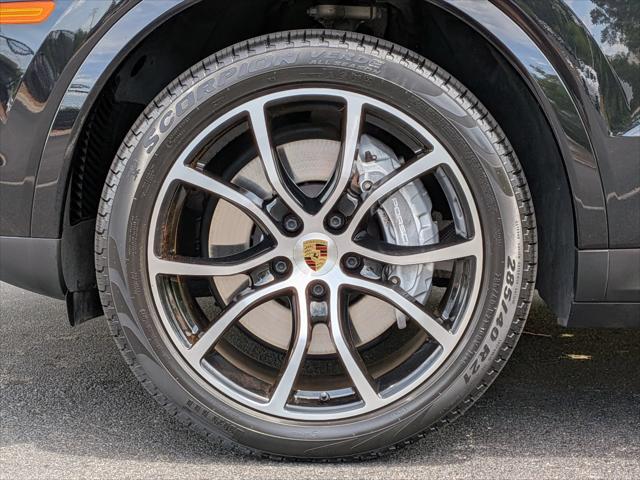 2022 Porsche Cayenne Platinum Edition