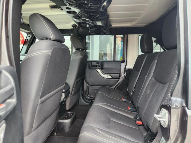 2016 Jeep Wrangler Unlimited Sahara