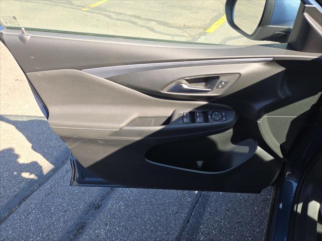 2026 Buick NV Preferred FWD