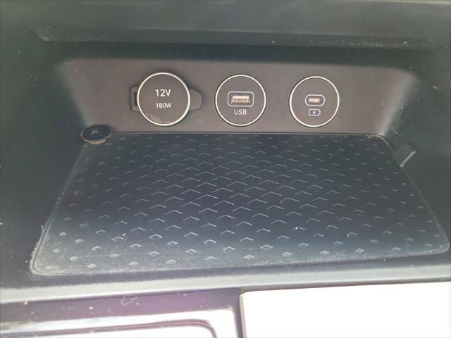 2025 Genesis G70 2.5T RWD