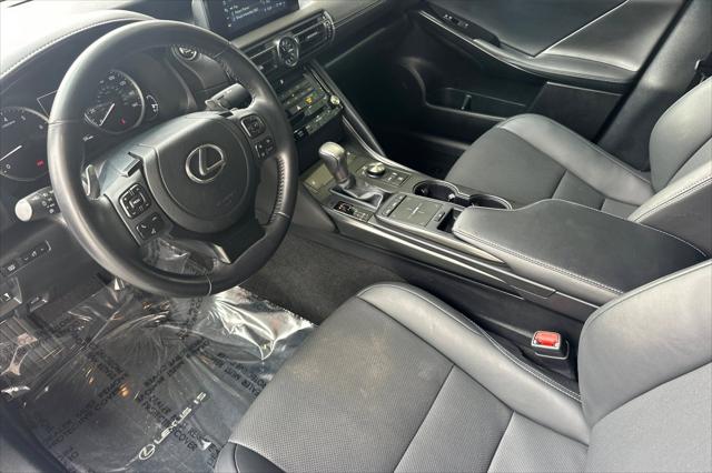 2024 Lexus IS 300 F SPORT Design