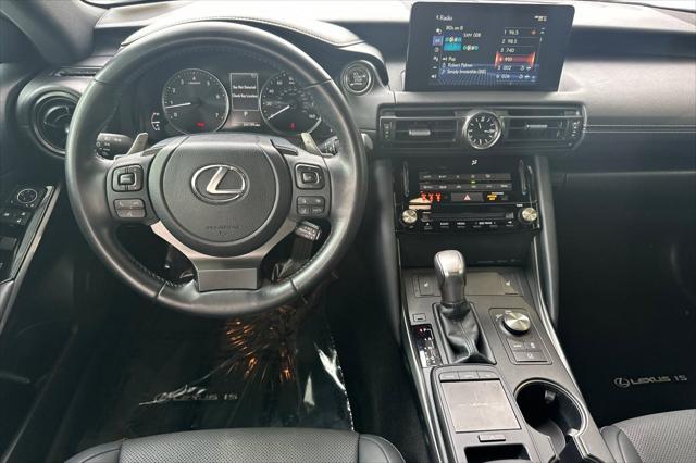 2024 Lexus IS 300 F SPORT Design