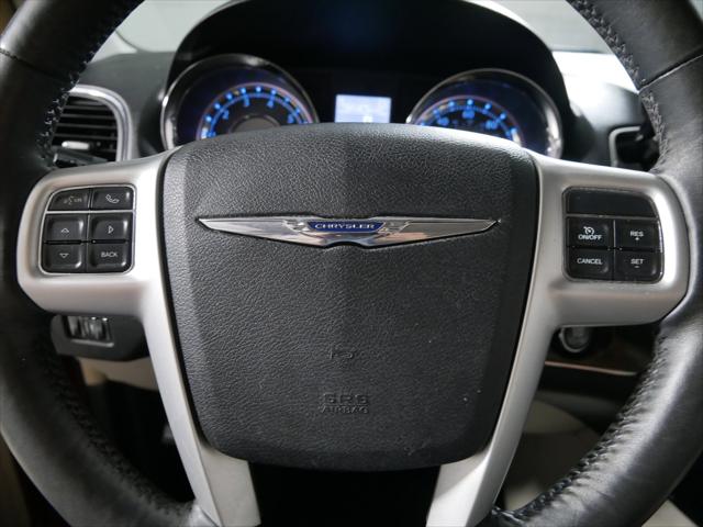 2014 Chrysler Town & Country Touring-L