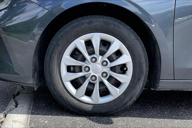 2022 Kia Forte FE