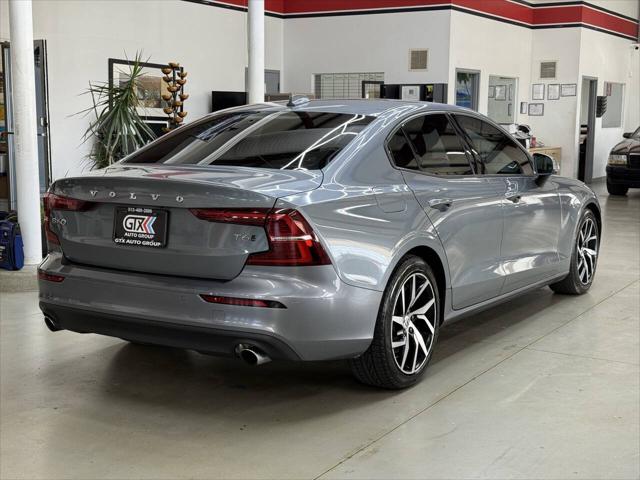 2020 Volvo S60 T6 Momentum