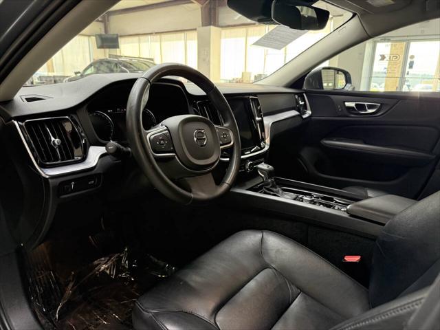 2020 Volvo S60 T6 Momentum