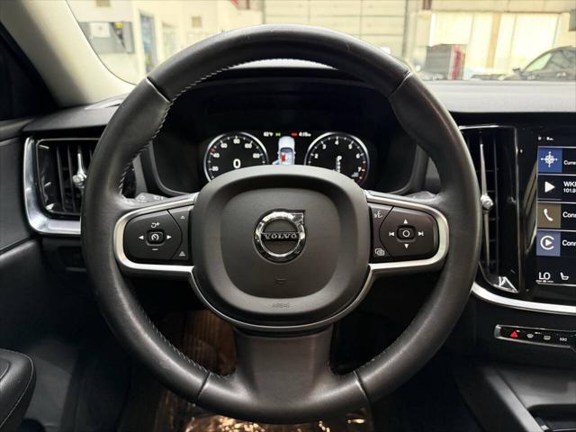 2020 Volvo S60 T6 Momentum